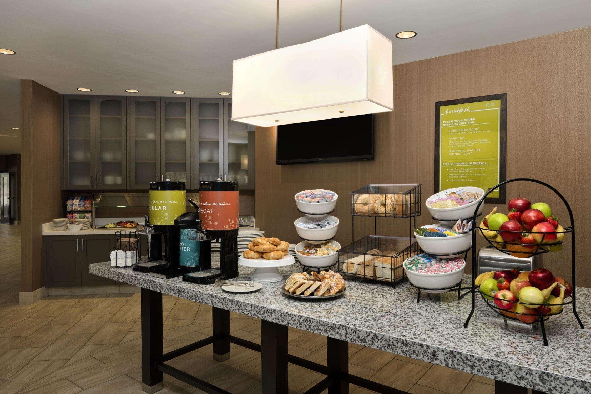 Hilton Garden Inn Ogden Restaurant foto